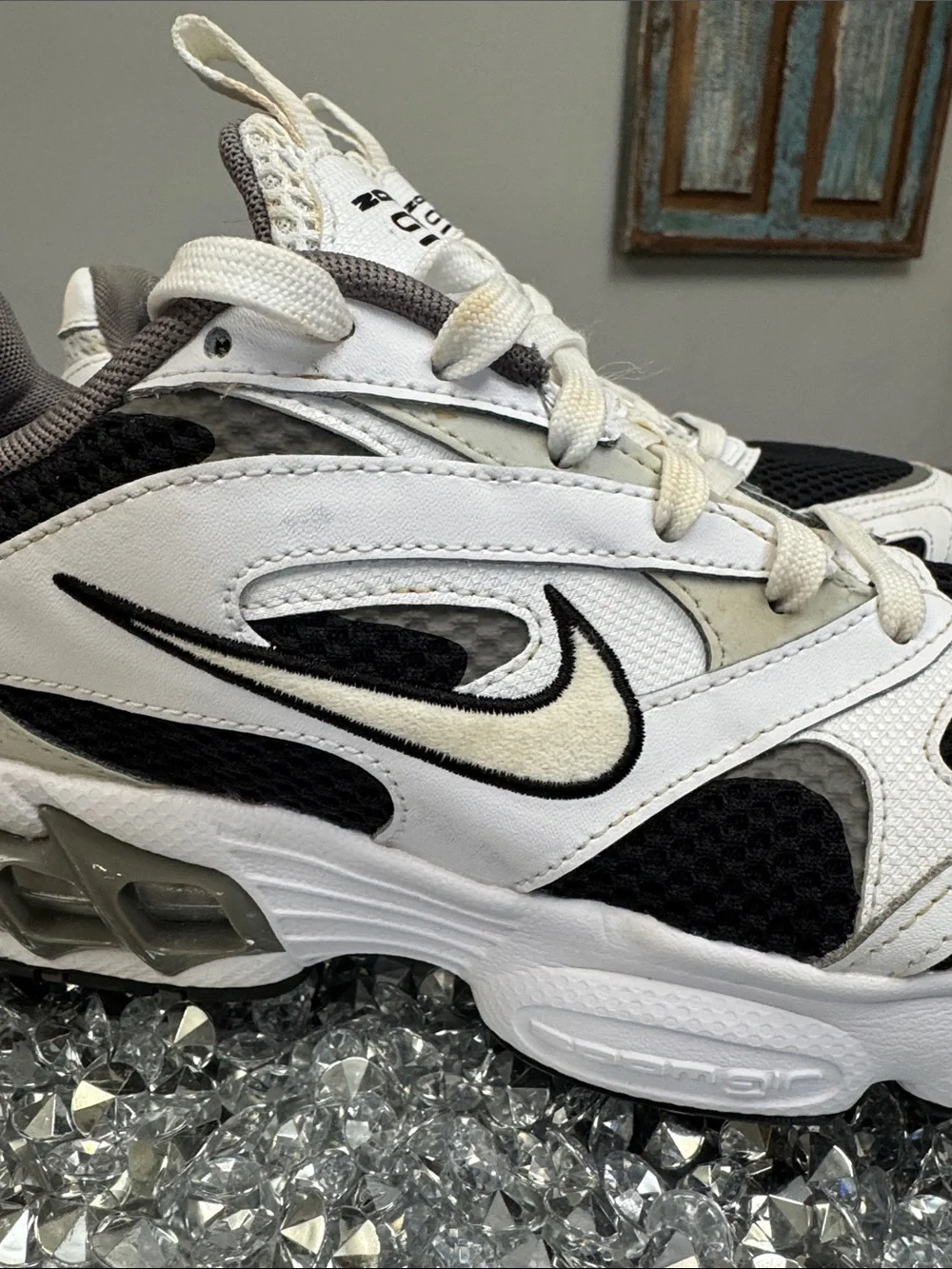 Nike Air Zoom Fire White and Black Sneakers EUC 8
